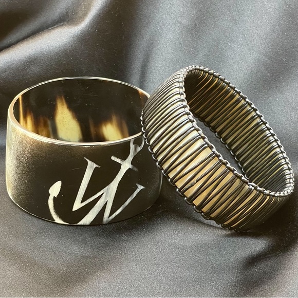 JW ANDERSON Lucite Black & Gold Bangle Bracelet / Armlet RARE - Picture 5 of 5